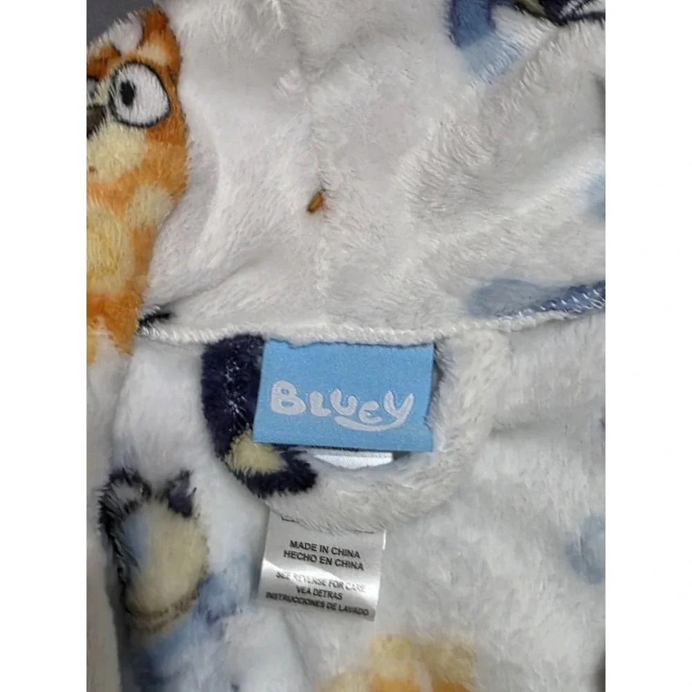Bluey Size 2T Fleece Bathrobe Polyester Bluey & Bingo Print Tie Belt